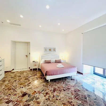 Casa Larrosa